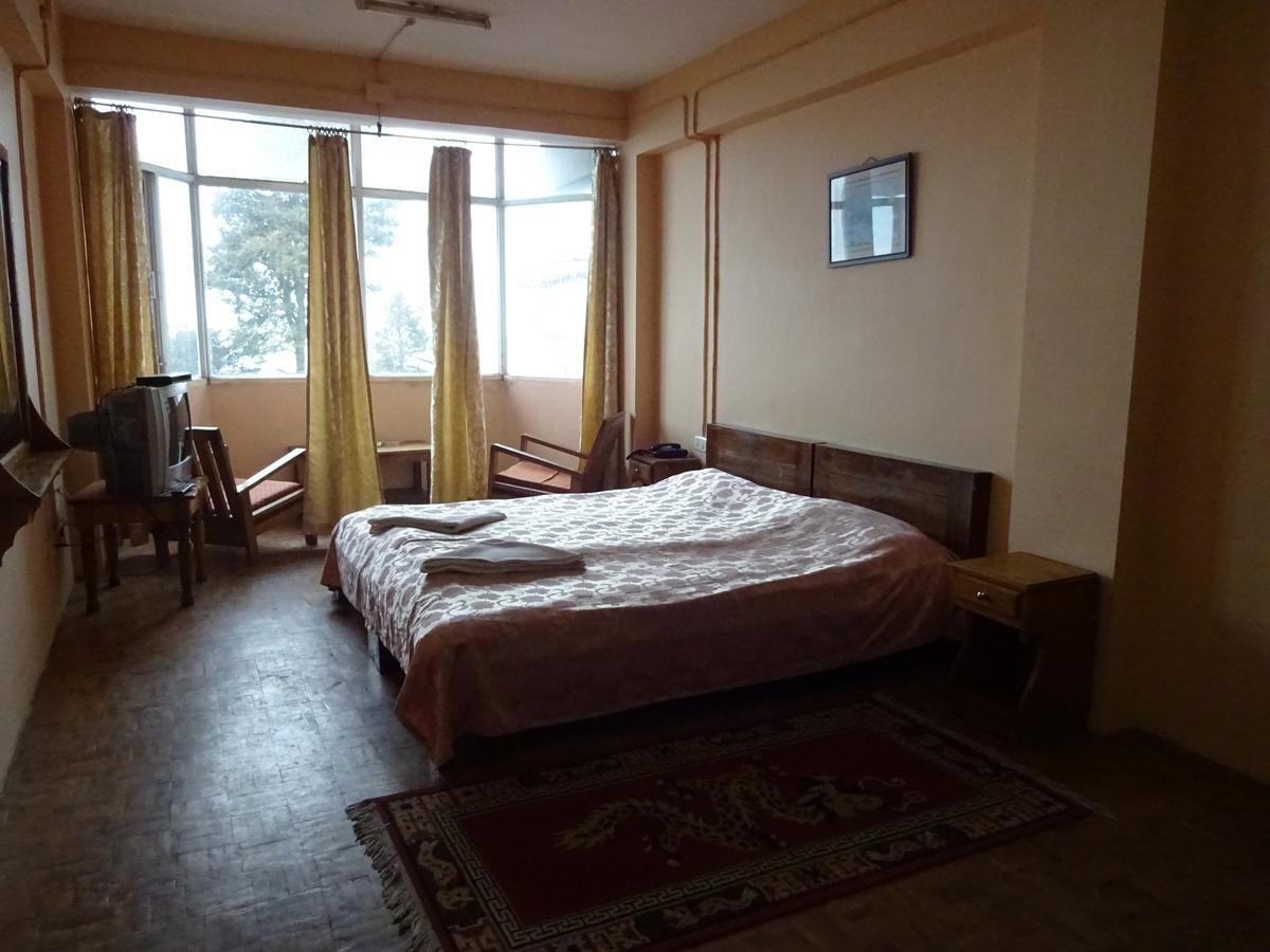 Old - Main Bellevue Heritage Hotel Darjeeling  Exterior foto