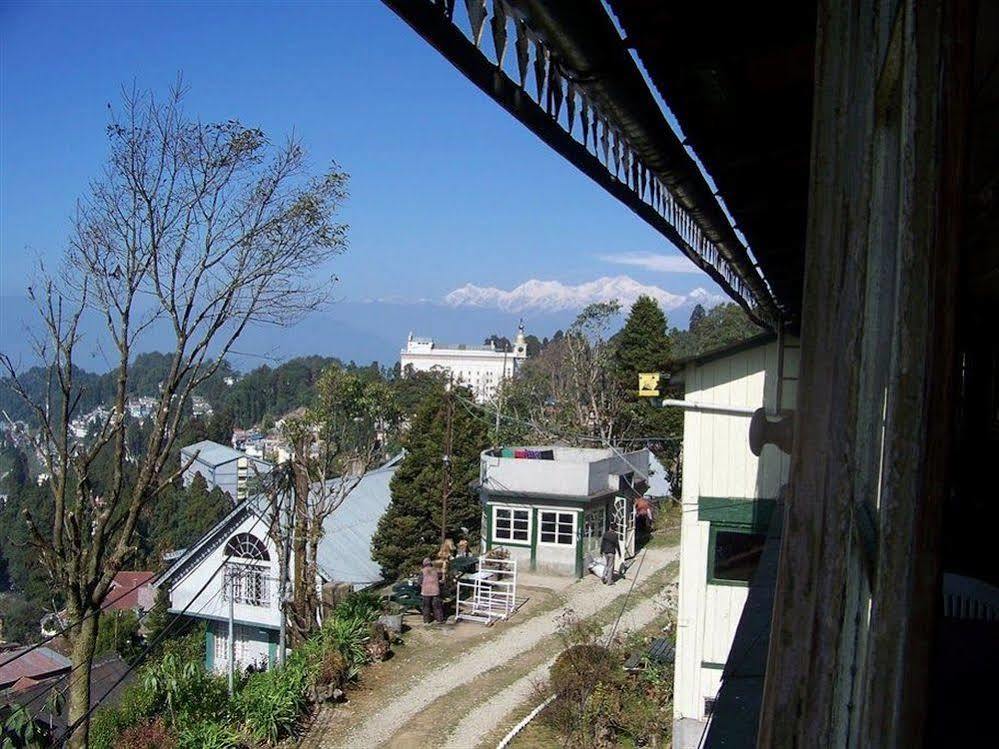Old - Main Bellevue Heritage Hotel Darjeeling  Exterior foto